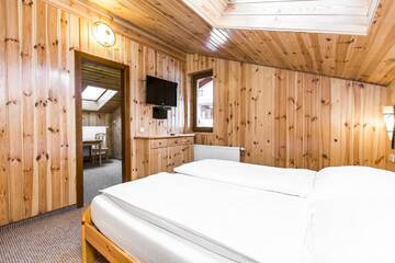 Улучшенный двухместный номер с 1 кроватью в Отеле ATAVA family house